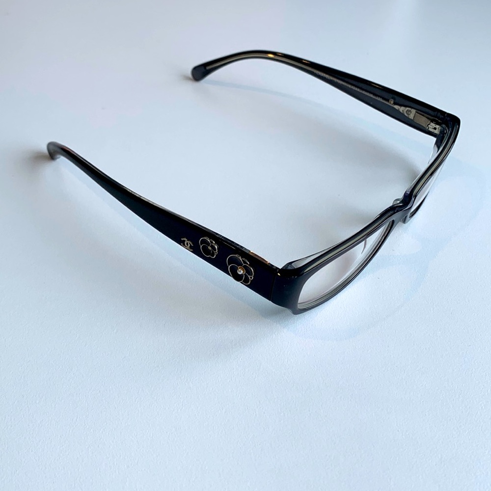 Rare authentic Chanel 3198-H black/grey frames Camellia glasses